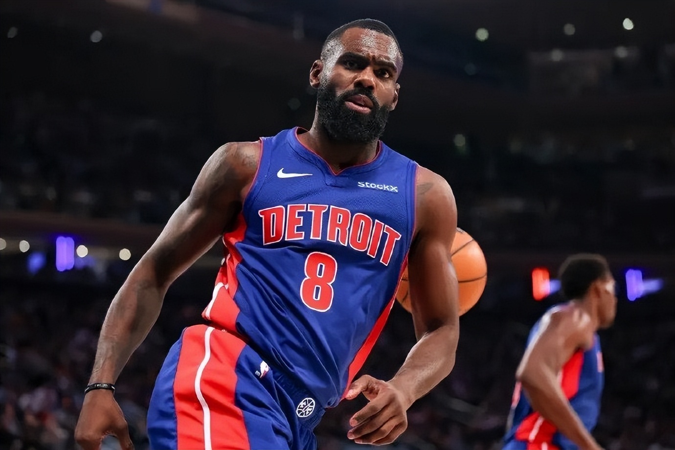黑白直播nba-活塞主帅公开承认阵容不够强大，需改善