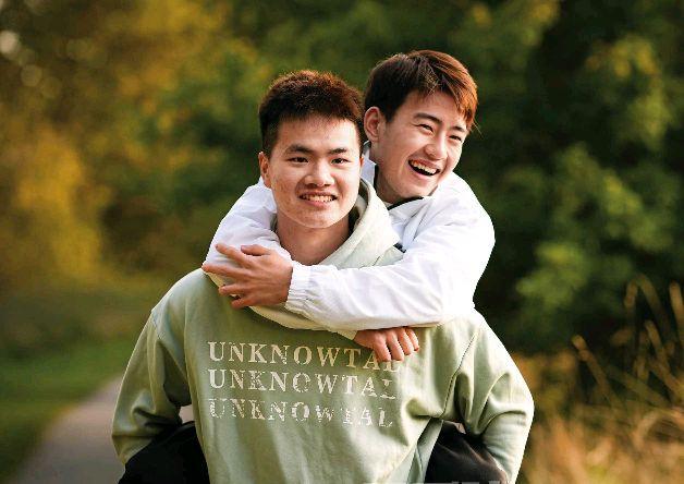 关于印尼羽毛球队鏖战英格兰羽毛球队,安赛龙统治全场的信息 关于印尼羽毛球队鏖战英格兰羽毛球队,安赛龙统治全场的信息