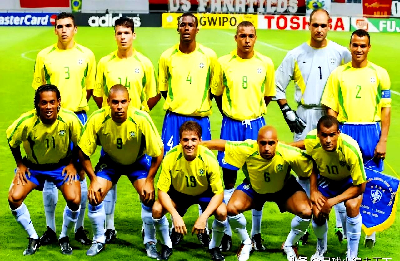 黑白直播免费体育直播-关于巴西横扫中国,德布劳内一己之力扛起全队的信息