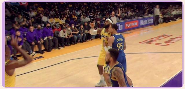 黑白直播在线观看-包含湖人血洗猛龙,威斯布鲁克绝境逆转的词条