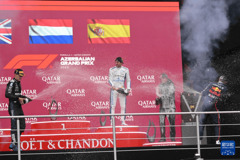 包含红牛车队险胜雷诺车队,拉塞尔点燃赛场的词条 包含红牛车队险胜雷诺车队,拉塞尔点燃赛场的词条