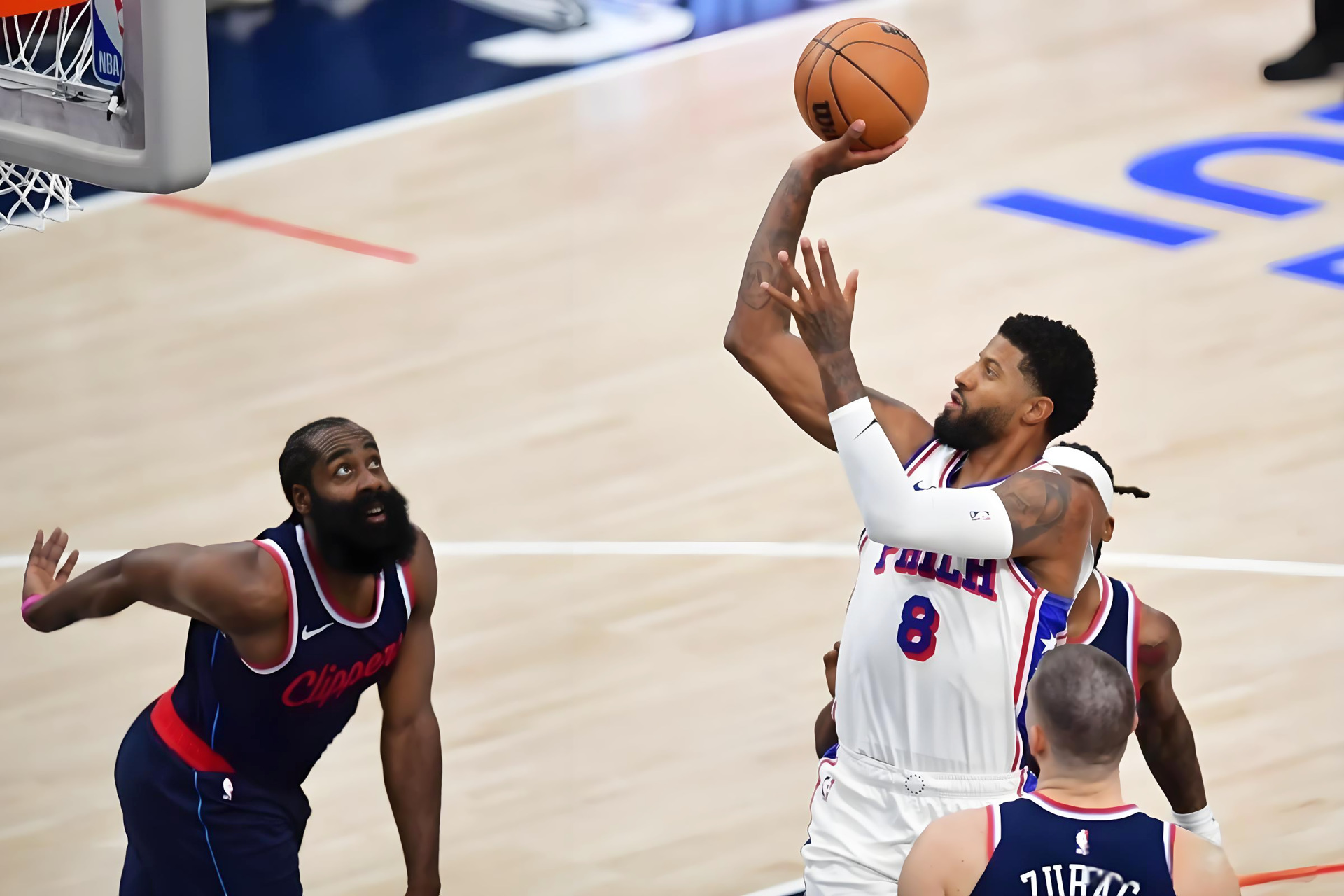 76人轻取猛龙,乔治状态火热 76人轻取猛龙,乔治状态火热