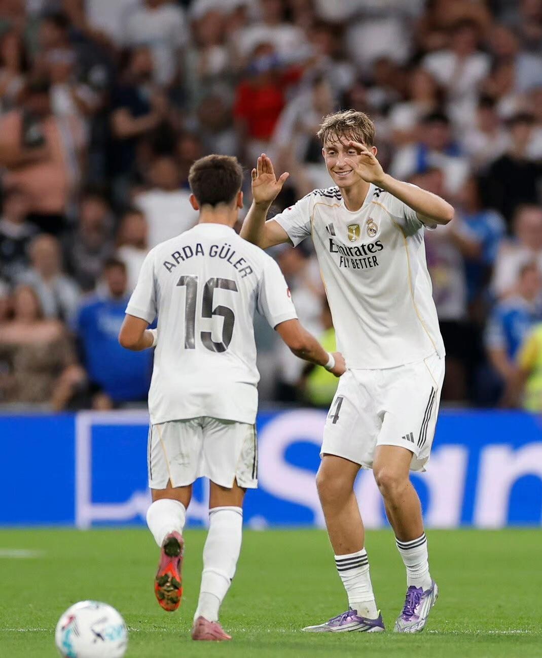 皇马凭借全新战术击败对手,豪取宝贵胜利 皇马凭借全新战术击败对手,豪取宝贵胜利