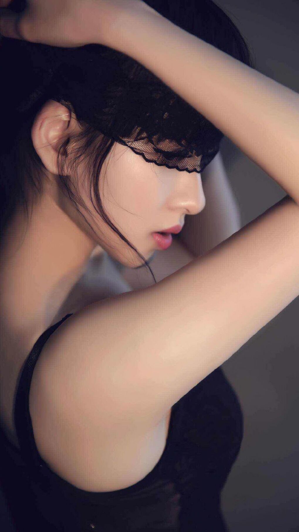 黑白直播在线观看nba-F1街道赛之夜，阿圭罗的存在感如何点燃速度与激情的跨界盛宴