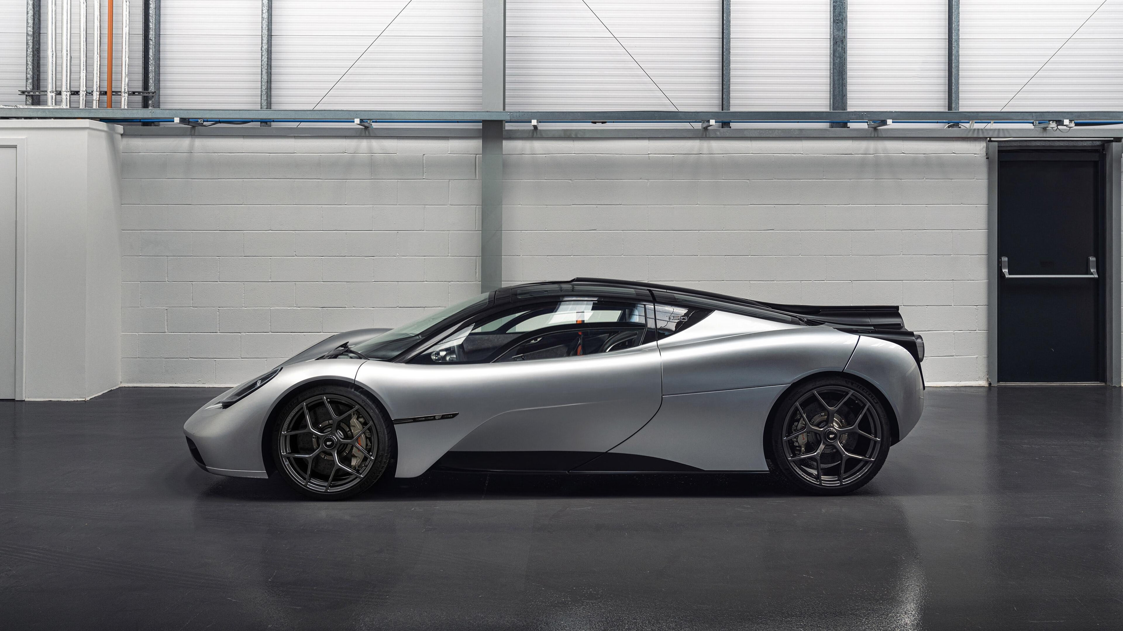 黑白直播在线观看-贝恩爆发！太阳双星合璧52分，连续得分高潮击溃国王